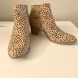 Leopard Print Booties. Size 8 Womens. Narrow Fit